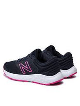 Load image into Gallery viewer, New Balance W520CB7
